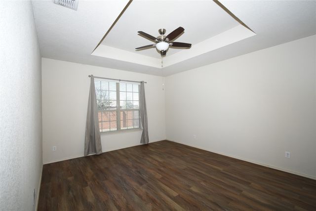 201 Plantation Drive, Waxahachie, TX 75165