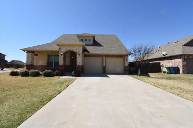 201 Plantation Drive, Waxahachie, TX 75165