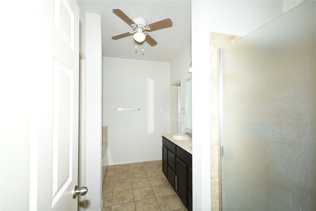 201 Plantation Drive, Waxahachie, TX 75165