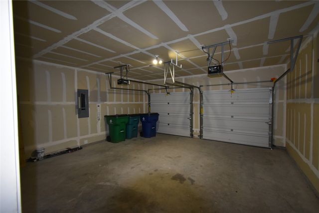 201 Plantation Drive, Waxahachie, TX 75165