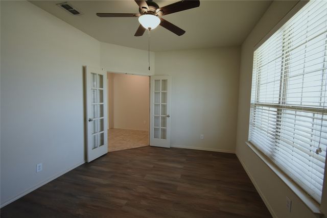 201 Plantation Drive, Waxahachie, TX 75165