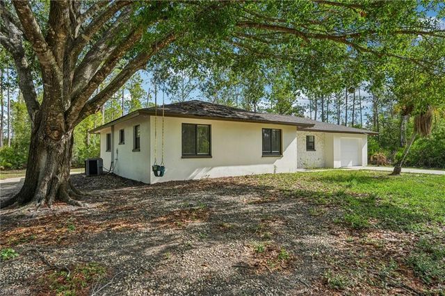 1503 14th ST, Lehigh Acres, FL 33972