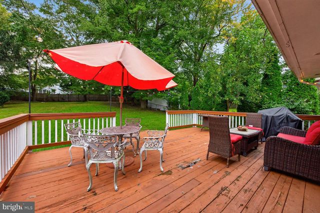 1107 HILLCREST DR SW, Vienna, VA 22180