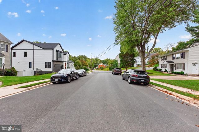 1107 HILLCREST DR SW, Vienna, VA 22180