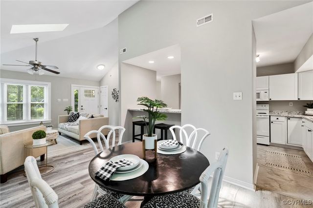 14408 Woods Walk Ct, Midlothian, VA 23112