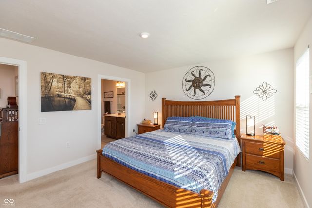 79 Gnarled Oak Lane, Whiteland, IN 46184