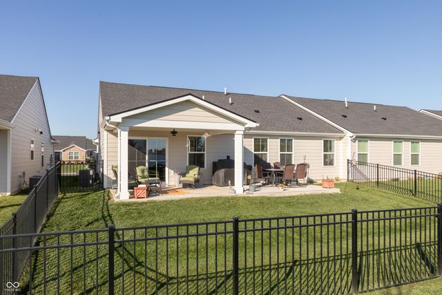 79 Gnarled Oak Lane, Whiteland, IN 46184