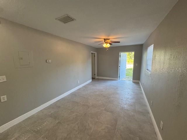 12140 MUNBURY DRIVE 6, Dade City, FL 33525