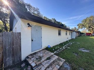 12140 MUNBURY DRIVE 6, Dade City, FL 33525