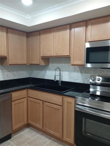 1310 GLEN OAKS DRIVE E 183E, Sarasota, FL 34232