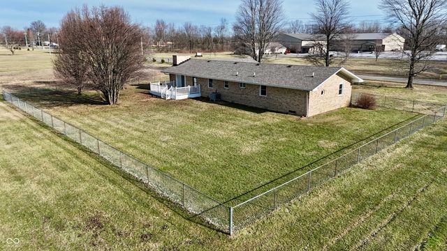 6138 N 75 W, Whiteland, IN 46184
