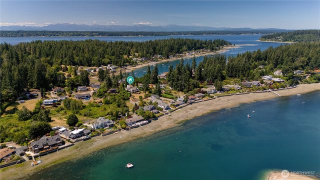 2827 Moorelands Drive NW, Gig Harbor, WA 98335