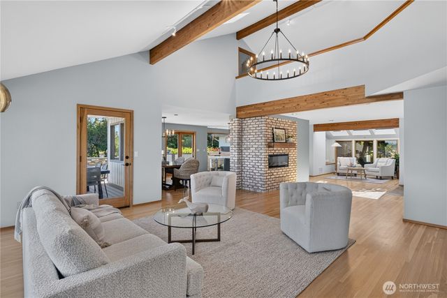 2827 Moorelands Drive NW, Gig Harbor, WA 98335