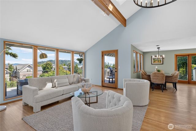 2827 Moorelands Drive NW, Gig Harbor, WA 98335