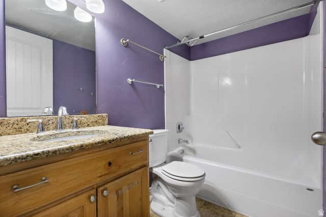 319 W LARIAT BLVD, Saratoga Springs, UT 84045