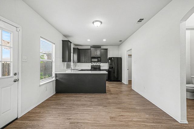 1816 Marlin Drive, Aubrey, TX 76227