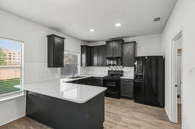 1816 Marlin Drive, Aubrey, TX 76227