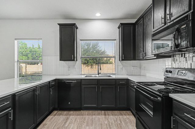1816 Marlin Drive, Aubrey, TX 76227