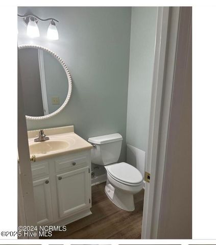 2005 Quail Ridge Road B, Greenville, NC 27858