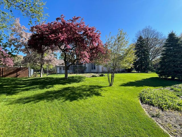 7312 Parkview Drive, Mounds View, MN 55112