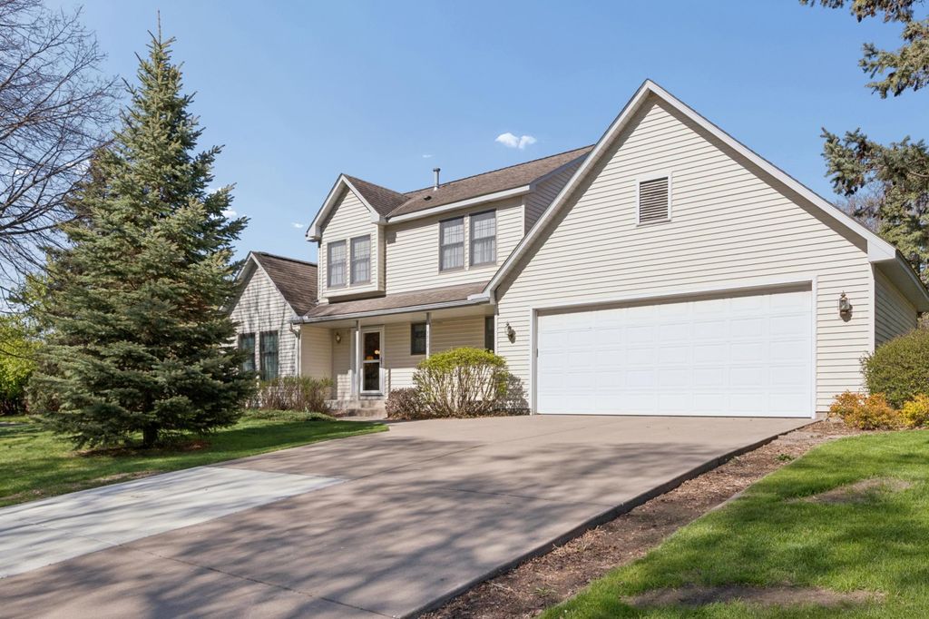 7312 Parkview Drive, Mounds View, MN 55112