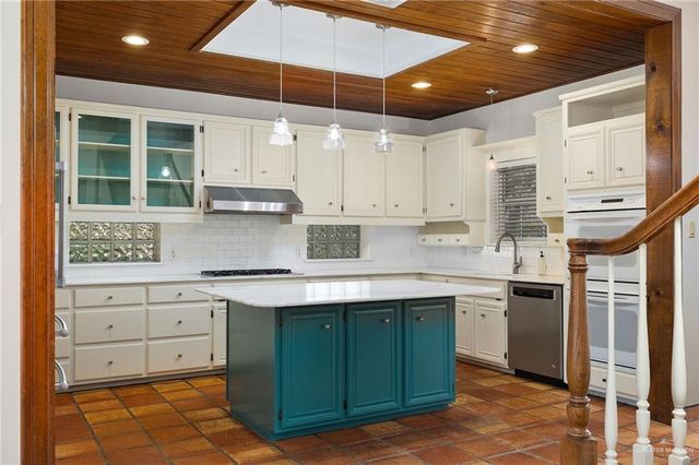 4909 N 9th Street, Mcallen, TX 78504