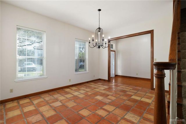 4909 N 9th Street, Mcallen, TX 78504