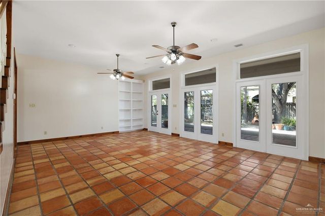 4909 N 9th Street, Mcallen, TX 78504