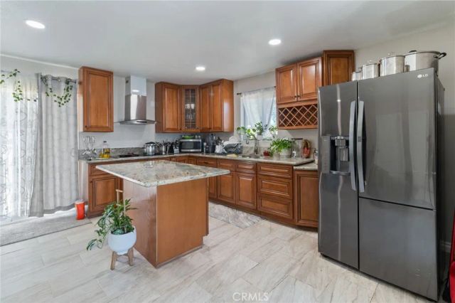 15063 Mauna Loa St, Hesperia, CA 92345