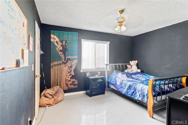 15063 Mauna Loa St, Hesperia, CA 92345