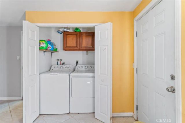 15063 Mauna Loa St, Hesperia, CA 92345