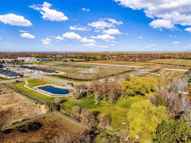 3542 W Golden Barrel St, Eagle, ID 83616