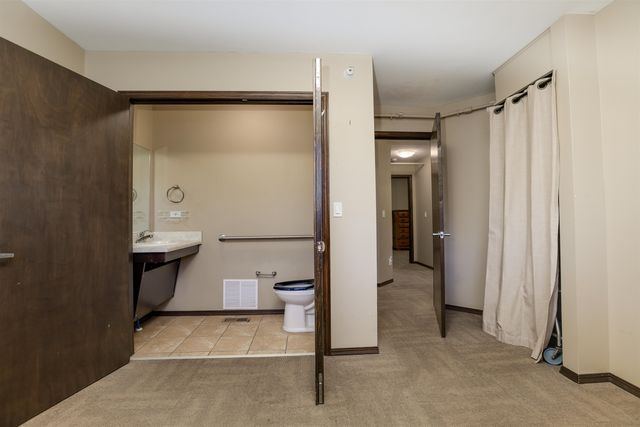 1508 Terrace Dr., Newton, KS 67114