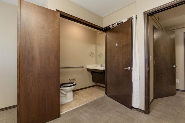 1508 Terrace Dr., Newton, KS 67114