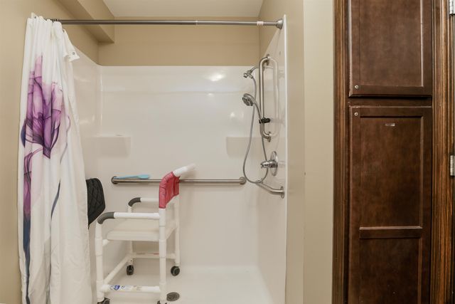 1508 Terrace Dr., Newton, KS 67114