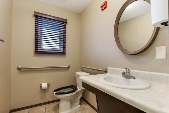 1508 Terrace Dr., Newton, KS 67114