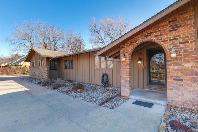 1508 Terrace Dr., Newton, KS 67114