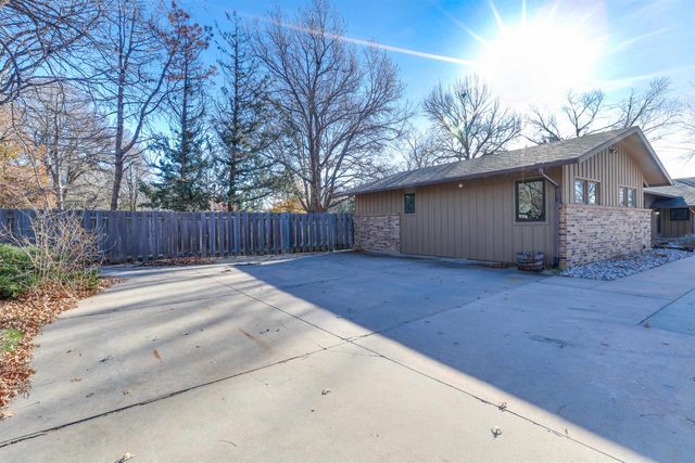 1508 Terrace Dr., Newton, KS 67114