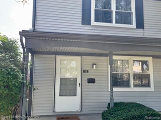 15 Beechwoode Lane, Pontiac, MI 48340