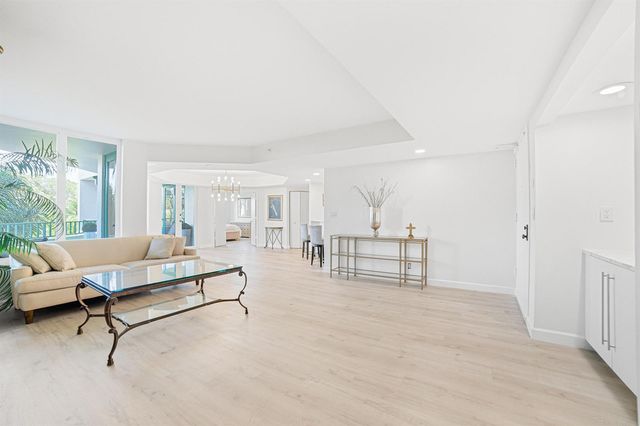 100 SE 5th Avenue 412, Boca Raton, FL 33432