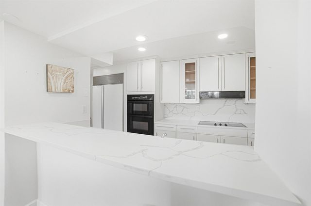 100 SE 5th Avenue 412, Boca Raton, FL 33432