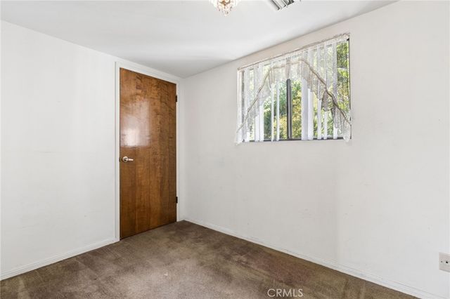 2431 Claremont, Los Angeles, CA 90027