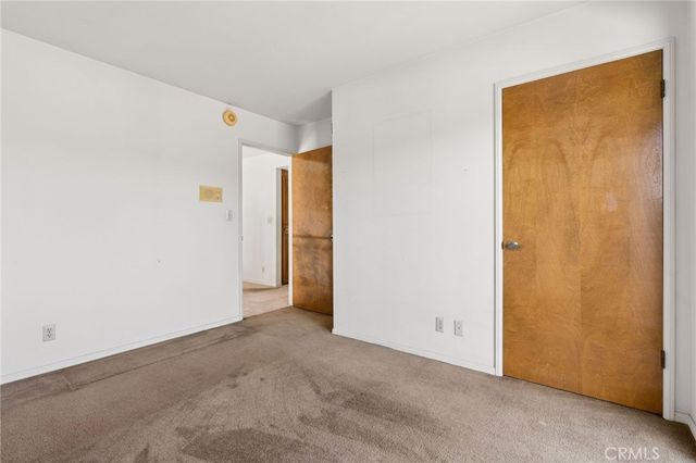 2431 Claremont, Los Angeles, CA 90027