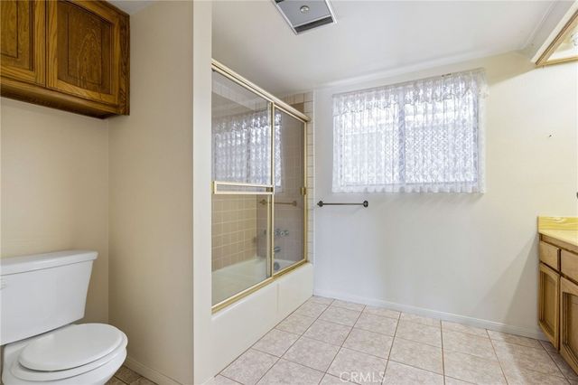 2431 Claremont, Los Angeles, CA 90027