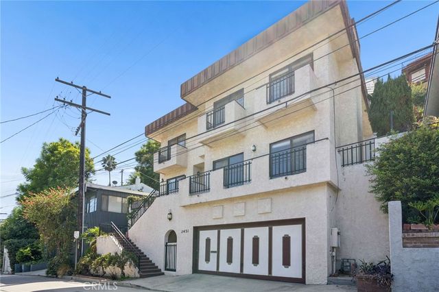 2431 Claremont, Los Angeles, CA 90027