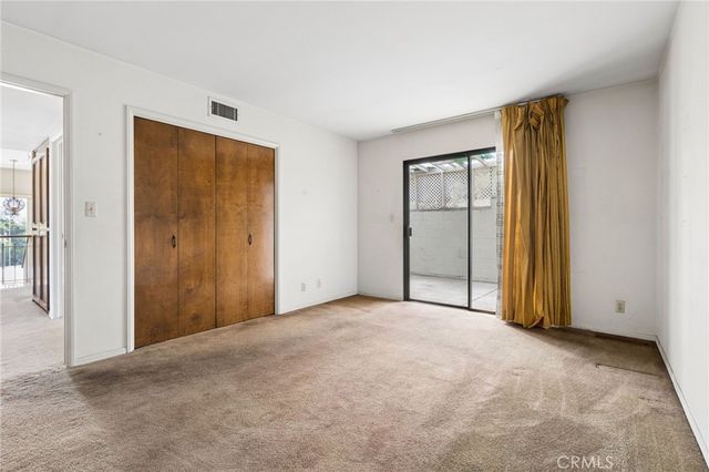 2431 Claremont, Los Angeles, CA 90027