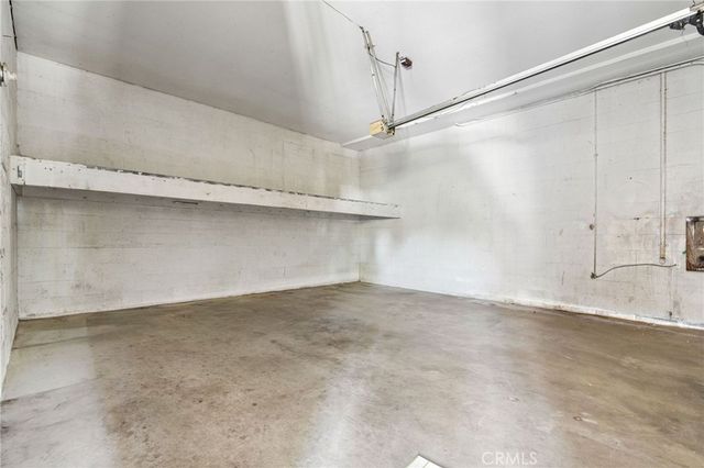2431 Claremont, Los Angeles, CA 90027