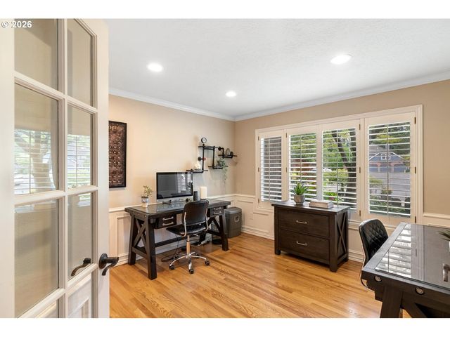 5444 WESTFIELD Ct, Lake Oswego, OR 97035