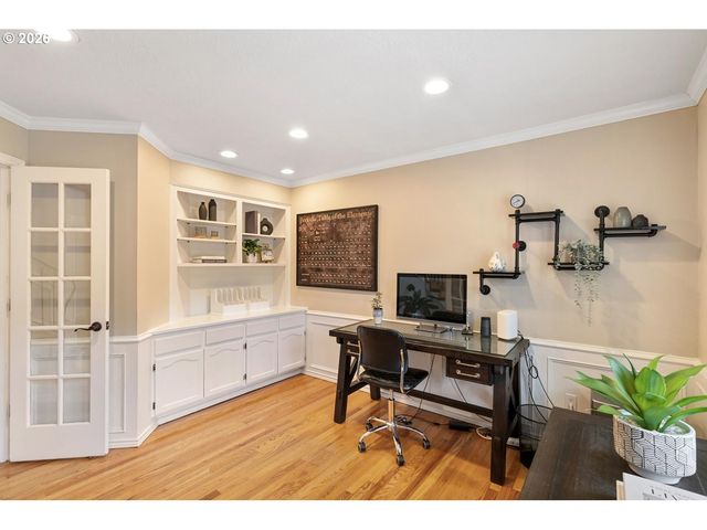 5444 WESTFIELD Ct, Lake Oswego, OR 97035