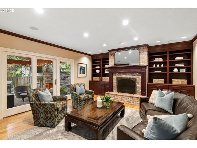 5444 WESTFIELD Ct, Lake Oswego, OR 97035